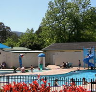 Porepunkah Pines Holiday Park - Brisbane Tourism