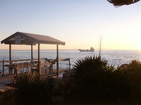 Amity Point Waterfront Cabins - Tourism Brisbane 0