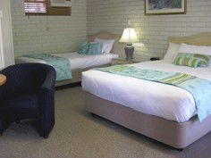 Cleveland Motor Inn - Tourism Brisbane 3