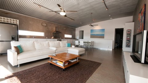 HolidayMakers - Brisbane Tourism 6