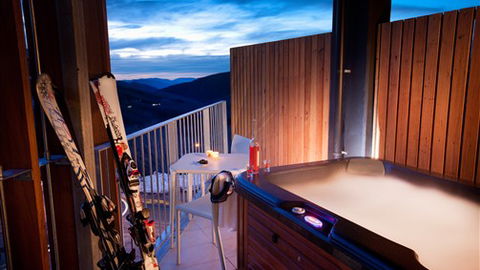 QT Falls Creek Resort - Brisbane 4u 6