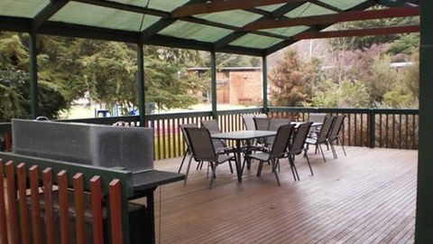 Feathertop Chalet - Tourism Brisbane 2