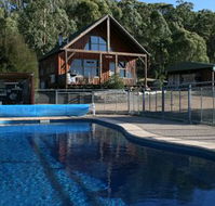 Karoonda Olive Grove Retreat at Mt Buffalo Olives - Brisbane Tourism