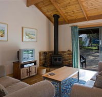 Surf Coast Cabins in Aireys Inlet - Tourism Brisbane
