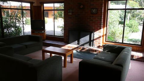 UC Camping Acacia - Brisbane Tourism 1