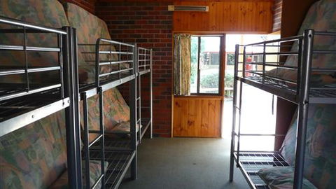 UC Camping Acacia - Brisbane Tourism 3