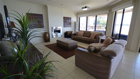 Castevilla - Tourism Brisbane 3