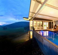 Feathertop Chateau - Brisbane Tourism