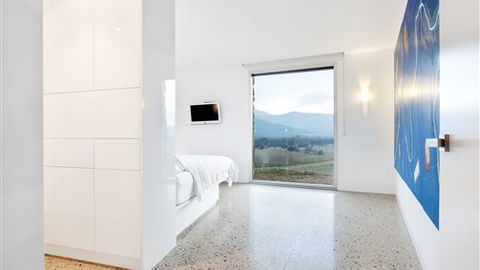 Feathertop Chateau - Brisbane Tourism 6