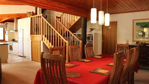MannaGum Alpine Lodge - Brisbane Tourism 3