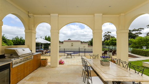 Tuscan Getaway - Tourism Brisbane 6