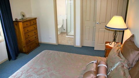 Camellia Lodge - Tourism Brisbane 6
