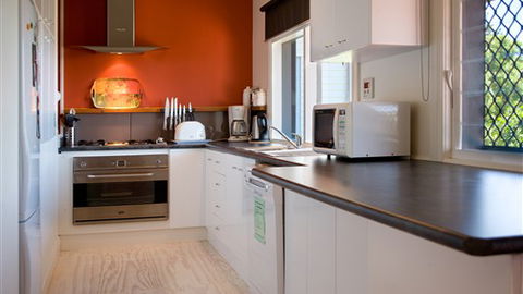 Arabella Heights- Daylesford - Brisbane 4u 3