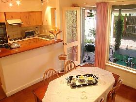 Adelaide Serviced Apartments - William Townhouse - Brisbane 4u 2