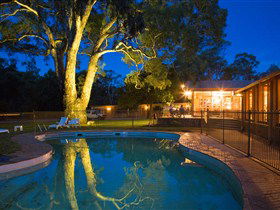 Wilpena Pound Resort - Brisbane Tourism 0