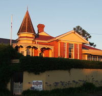 Alexandria Bed  Breakfast