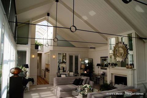 Andre's Mews - Brisbane 4u 6