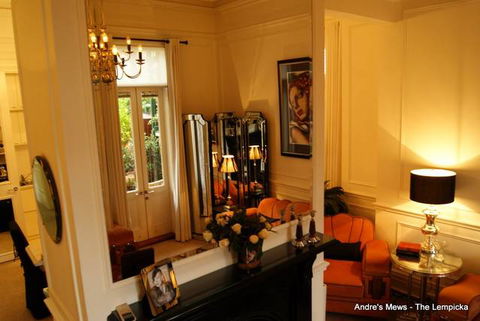 Andre's Mews - Brisbane 4u 5