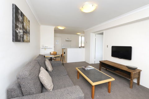 Assured Waterside Apartments - Brisbane 4u 4