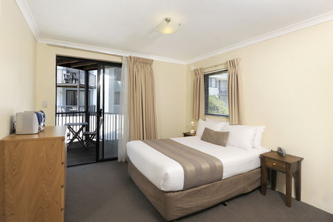 Assured Waterside Apartments - Brisbane 4u 8