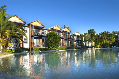Australis Noosa Lakes - Brisbane Tourism 3