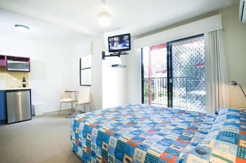 Australis Noosa Lakes - Brisbane Tourism 5