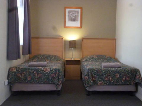 Best Western Balan Village Motel - Brisbane Tourism 1