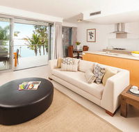 Blue Dolphin Holiday Resort - Brisbane Tourism