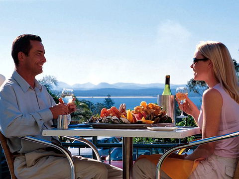 Boathouse Resort Tea Gardens - Tourism Brisbane 2