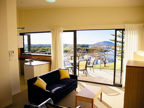 Boathouse Resort Tea Gardens - Tourism Brisbane 3