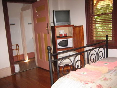 Burwood Bed & Breakfast - Brisbane 4u 4
