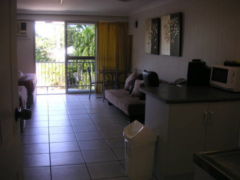 Cairns Holiday Lodge - Tourism Brisbane 3