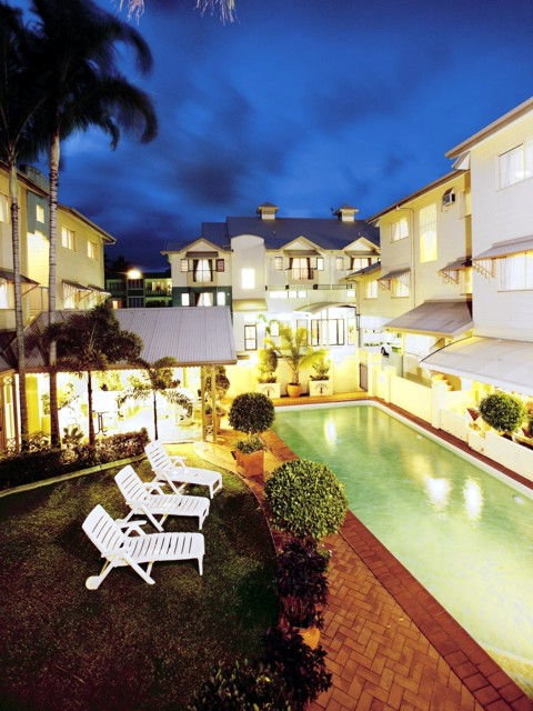 Cairns Queens Court - Tourism Brisbane 1