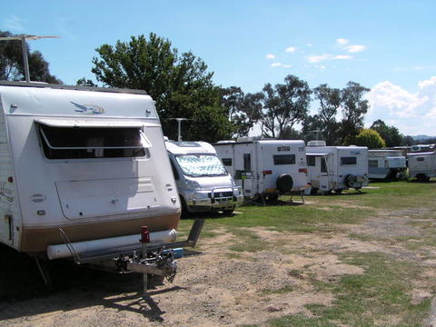 Canberra Carotel Motel & Caravan Park - Brisbane 4u 0