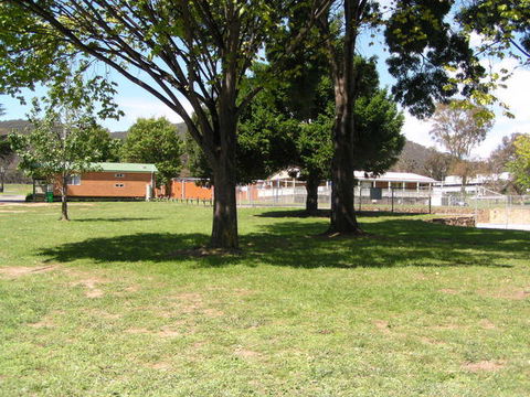 Canberra Carotel Motel & Caravan Park - Brisbane 4u 3