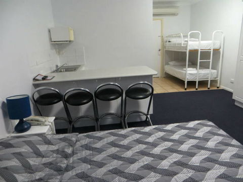 Charters Towers Heritage Lodge Motel - Brisbane 4u 6