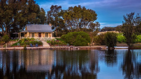 Stonewell Cottages And Vineyards - Brisbane 4u 2