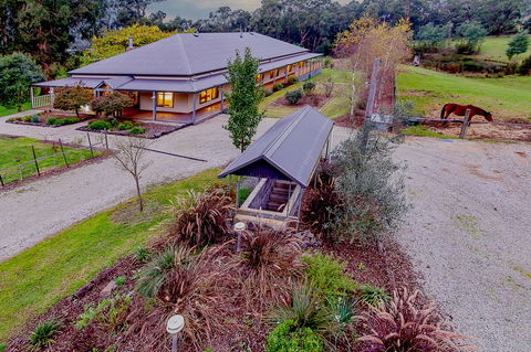 Lalee Farm - Tourism Brisbane 0