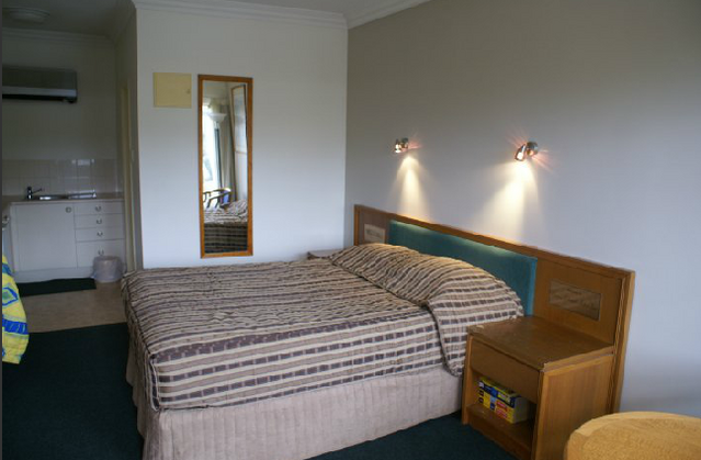 Coopers Colonial Motel - Tourism Brisbane