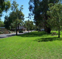 Cowra Holiday Park - Brisbane 4u