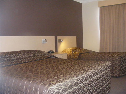 Econo Lodge Moree Spa Motor Inn - Tourism Brisbane 0