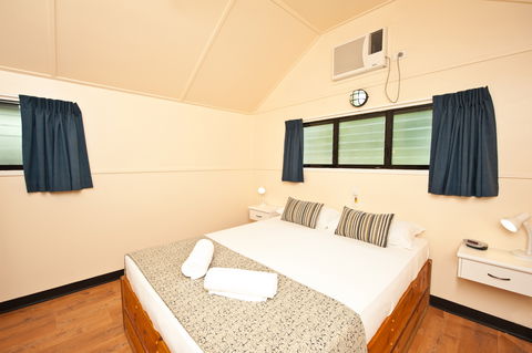Ellis Beach Oceanfront Bungalows & Caravan Pk - Tourism Brisbane 1
