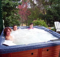 Falls Retreat Bed  Breakfast - Brisbane 4u
