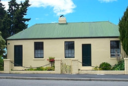 Gaol House Cottages - Brisbane Tourism 0