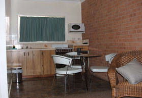 Gilgandra Lodge Motel - Brisbane 4u 2