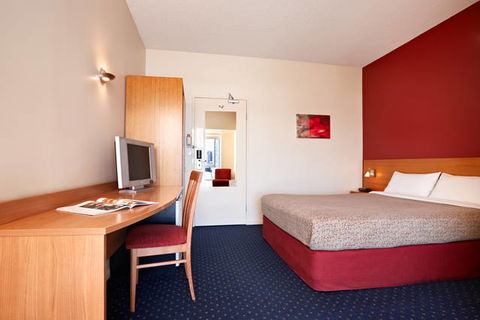 Ibis Melbourne Little Bourke Street - Tourism Brisbane 4