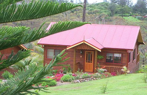 Jacaranda Park Holiday Cottages - Brisbane Tourism 0