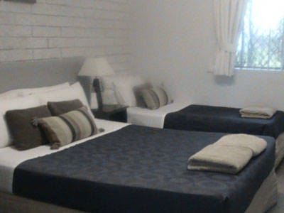 Kerry Court Motel - Tourism Brisbane 0
