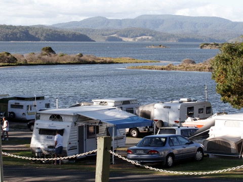 Mallacoota Foreshore Holiday Park - Tourism Brisbane 0