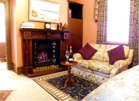 Marble Lodge Bed & Breakfast - Tourism Brisbane 0